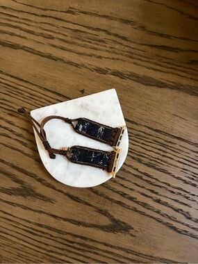 Beautiful cape Diablo Apple Watch band with natural stone in blue with brown